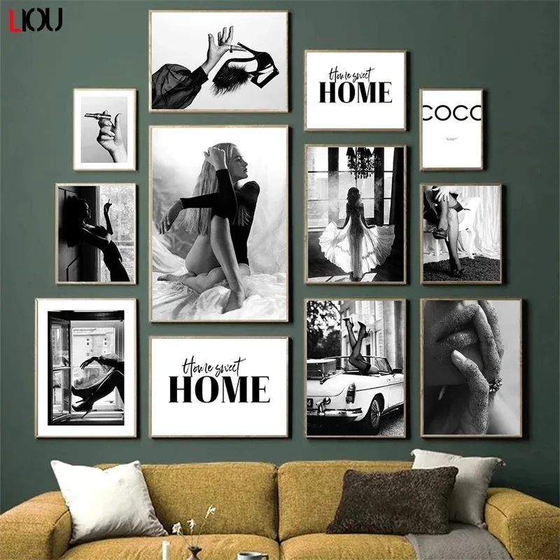 Lip Balm - Fashionable and Sexy Women's Wall Canvas